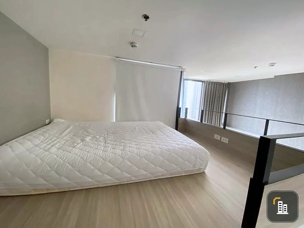 Selling Chewathai Residence Asoke, 25th floor, unobstructed view, fully furnished. Buy now, don't miss out!