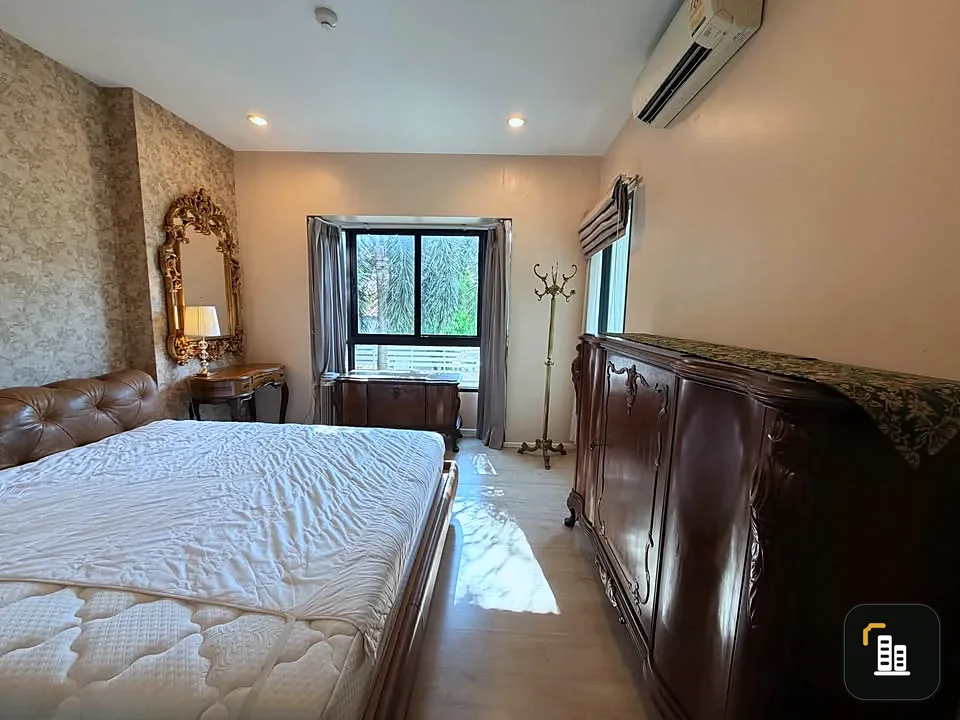 Selling or rent S1 Rama 9, a large unit with well-divided spaces creating a spacious and airy feel. Book now, don't hesitate!