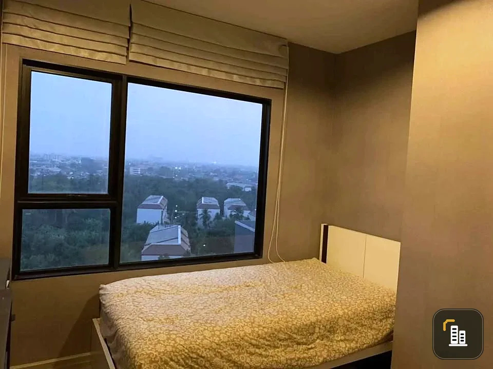 Selling Aspire Sathorn - Taksin (Copper Zone) 2 bedrooms, spacious living area, high-quality built-in furniture. Don't miss out!