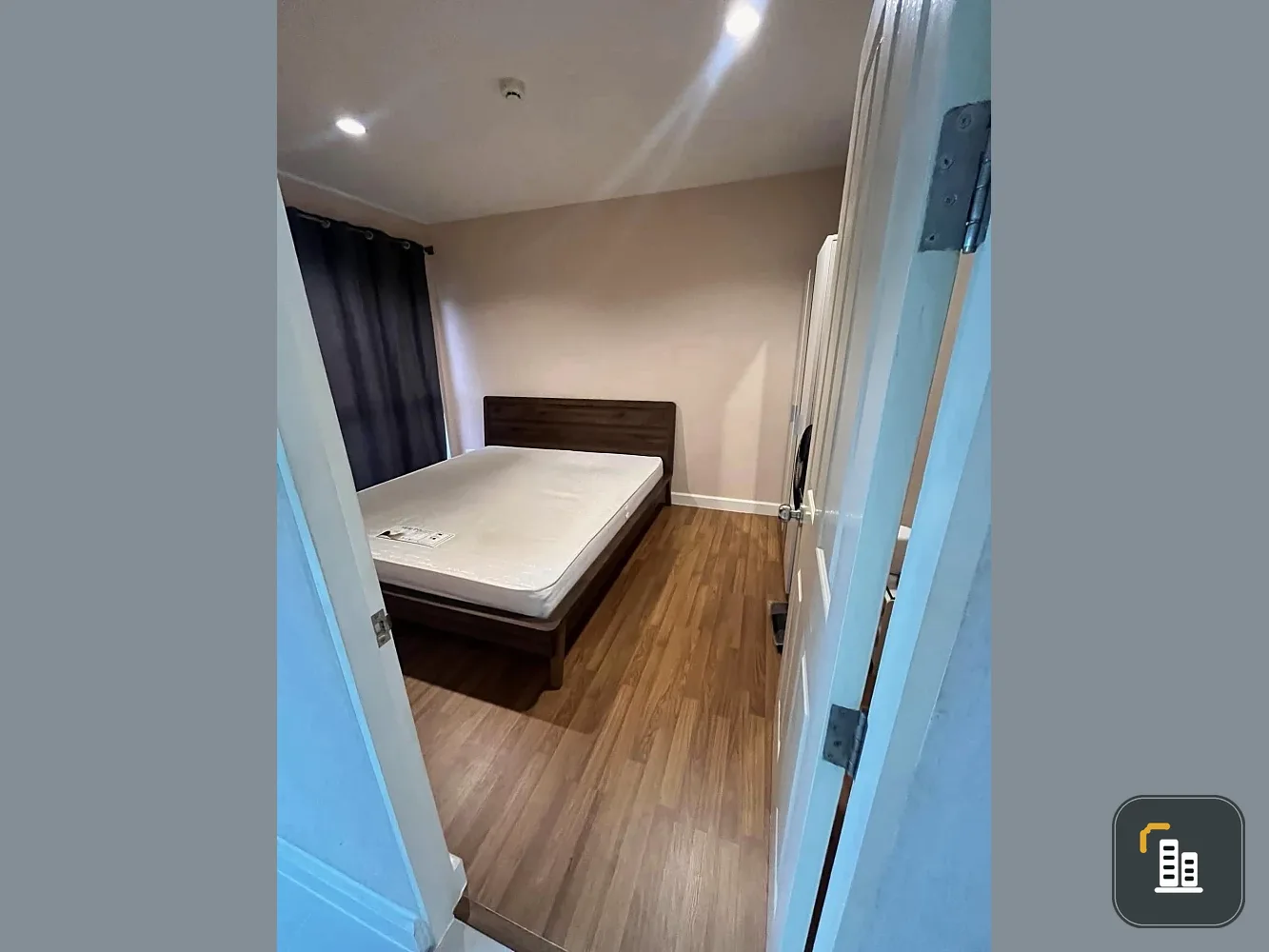 Selling spacious and comfortable apartments at Metro Park Sathorn, fully furnished. Book now!