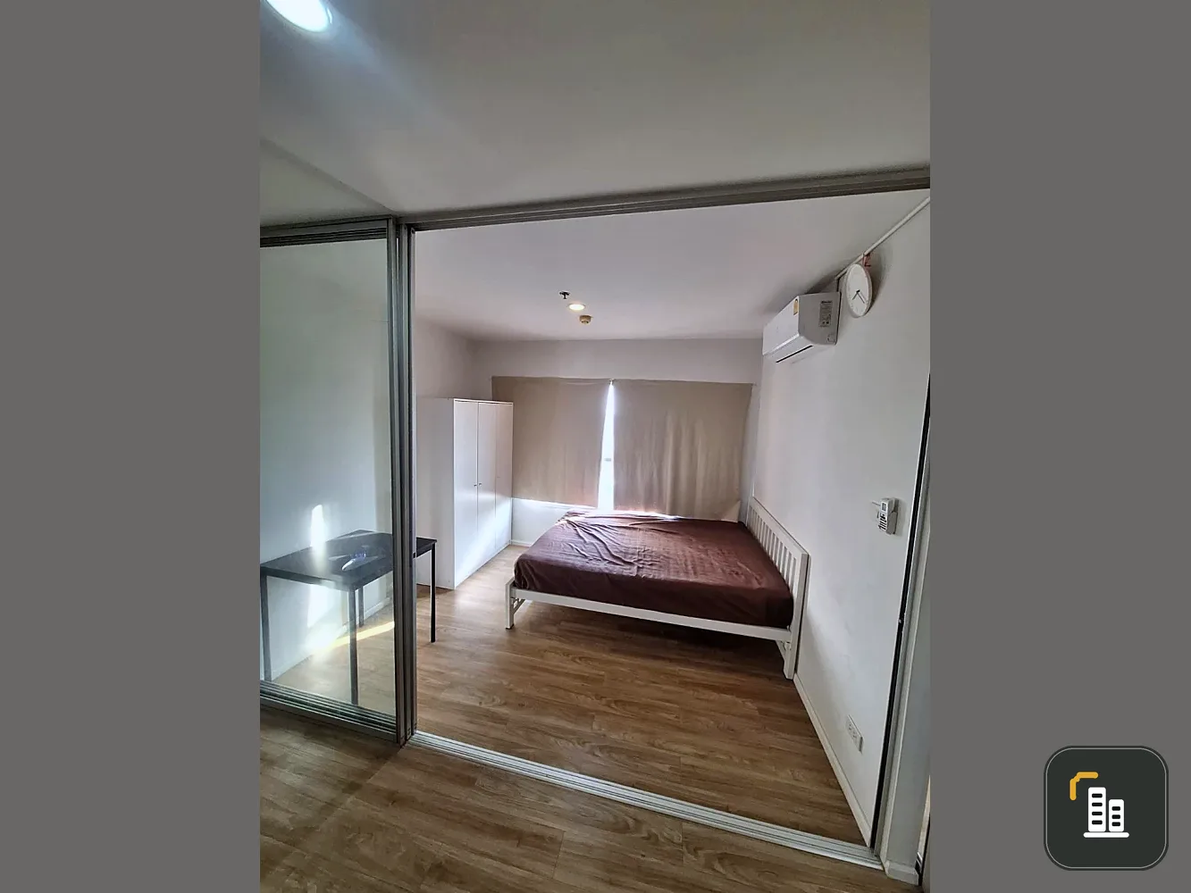 ISSI Condo Suksawat for sale, 11th floor, fully furnished and ready to move in. Interested in owning one? Book now!