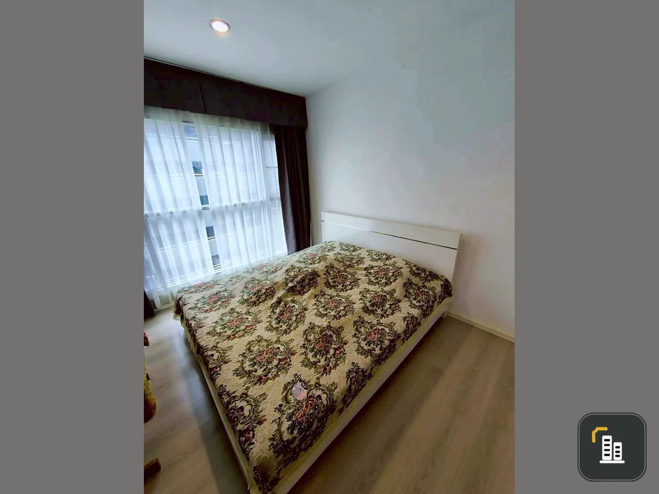 For sale: Aspire Sukhumvit 48, large 2-bedroom unit with separate kitchen, north-facing, cool and comfortable. Don't miss out!