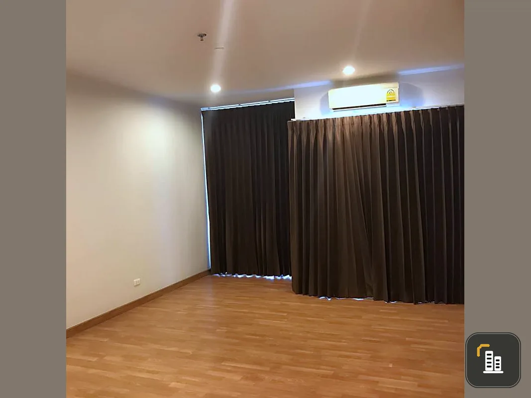 New condo for sale, Bangkok Horizon (P.48), very big room, let me tell you. If interested, come to reserve it. Hurry up to be the owner immediately.