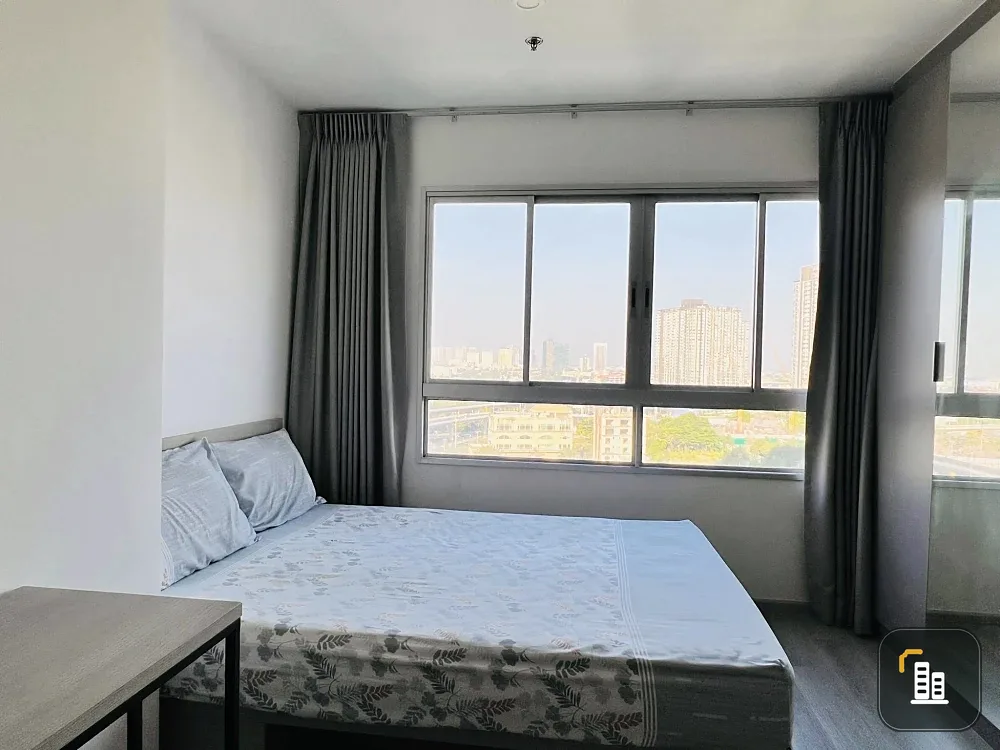 Selling a condo at Elio Sathorn-Wutthakat. If you're looking for a quiet room with nice, non-noisy neighbors, this is the perfect choice.