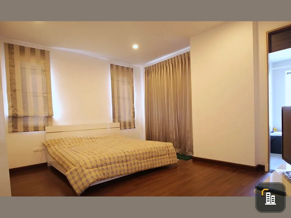 For rent: Supalai Premier Ratchathewi condo. Spacious and comfortable unit with ample living space. Convenient and fully equipped. Book now!