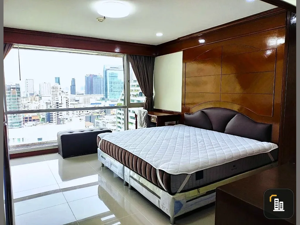 Condo for Rent – Sukhumvit Suite Located in Sukhumvit Soi 13, prime location in the city center with convenient transportation.