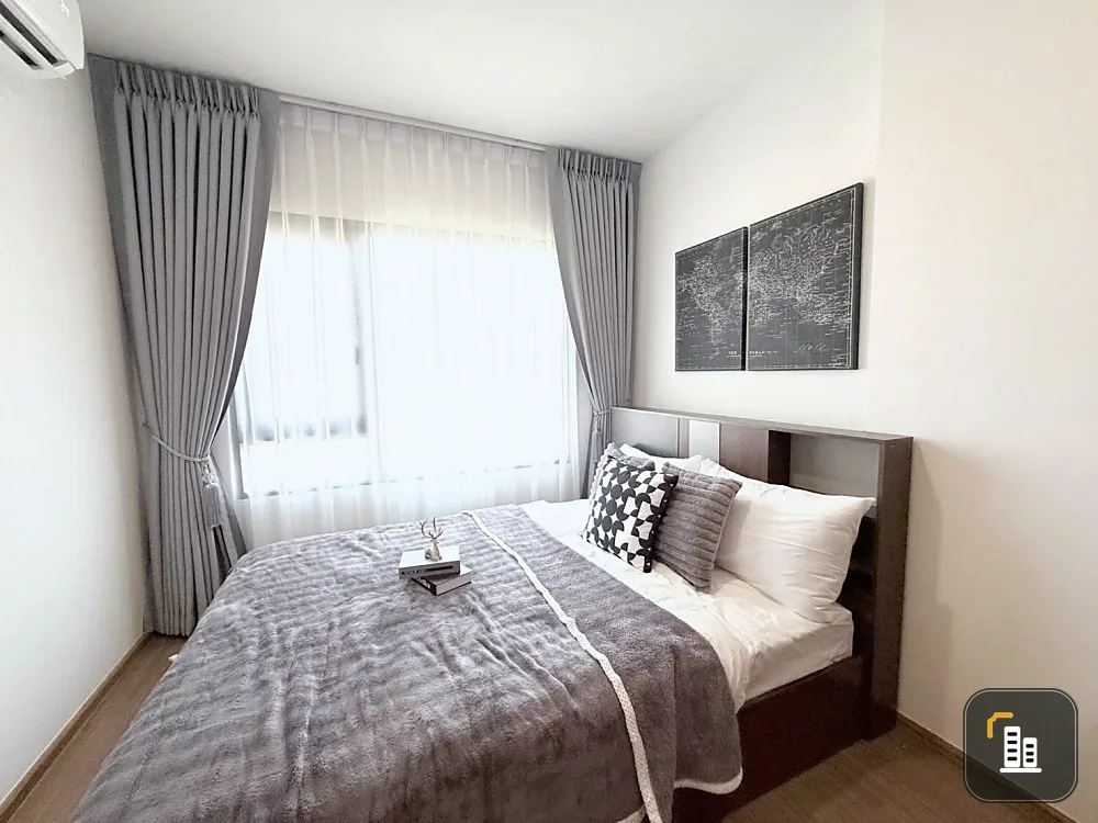 Lovely condo for rent at The LIVIN Phetkasem 37. Beautiful room, great location.