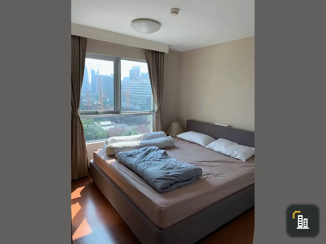 For sale: Belle Grand Rama 9, ready-to-move-in unit with full furniture. Spacious and comfortable. Book now!