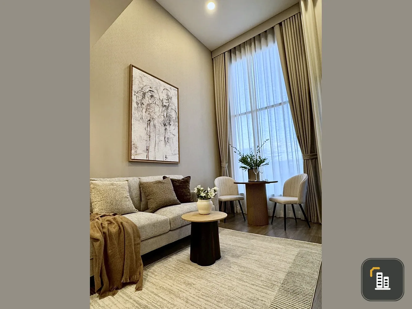 For sale: SO Origin Kaset Interchange, 20th floor, Duo Space, 2-story unit with 4.2 meter high ceiling. Ready to move in.