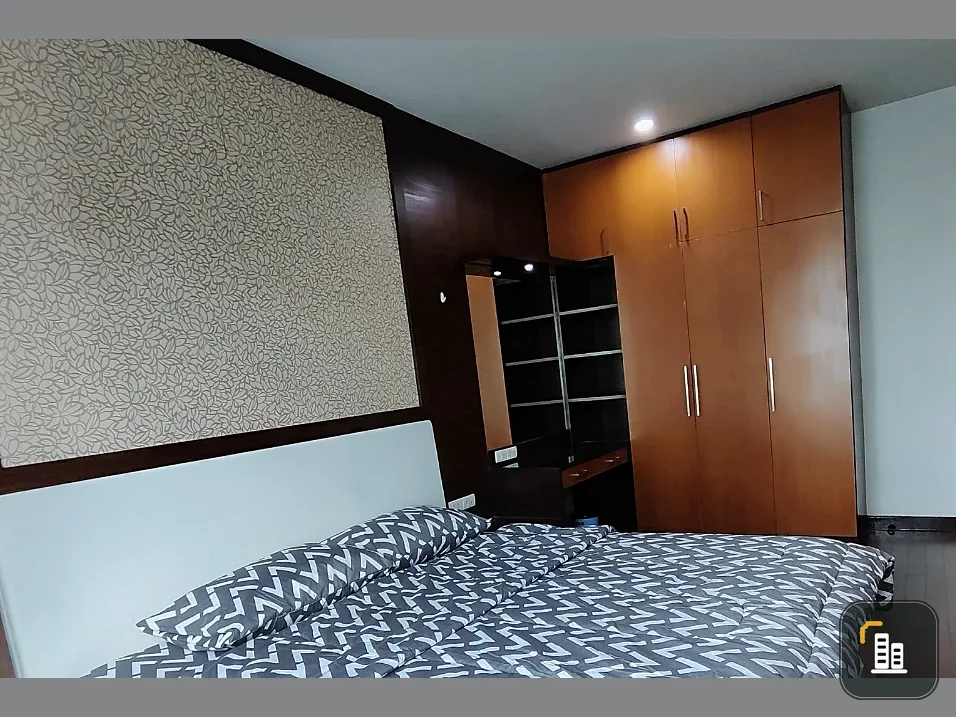 Spacious condo for rent at Circle Condominium. Plenty of living space. Book now! Don't miss out!