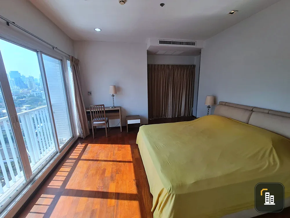 Selling Noble Ora condo, 12th floor, fully furnished with appliances. Buy now! (Urgent sale!)