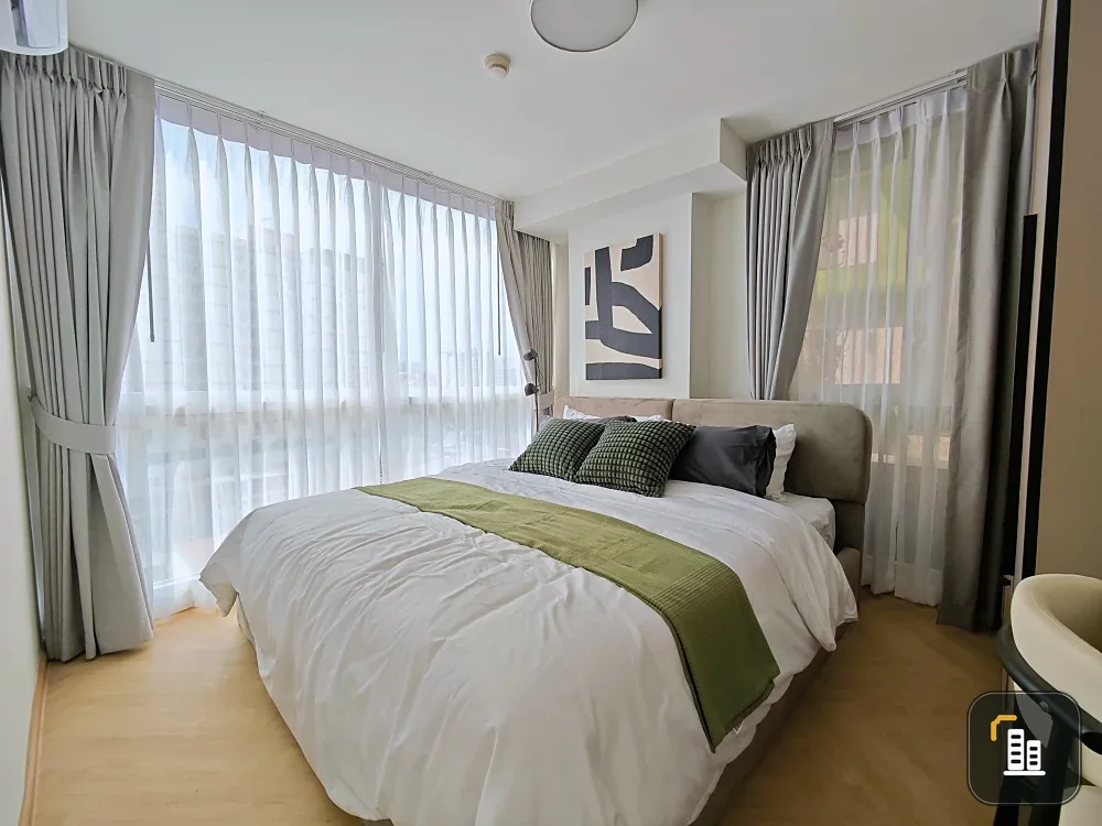 Rare unit available for rent at Chateau In Town Phaholyothin 11, in the heart of Ari!