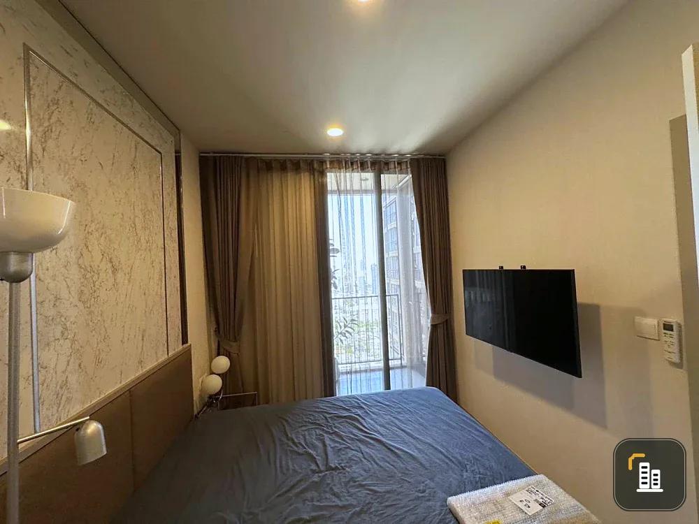 For rent: Oka Haus Sukhumvit 36. Fully furnished, ready to move in. Spacious room on a high floor. Book now!