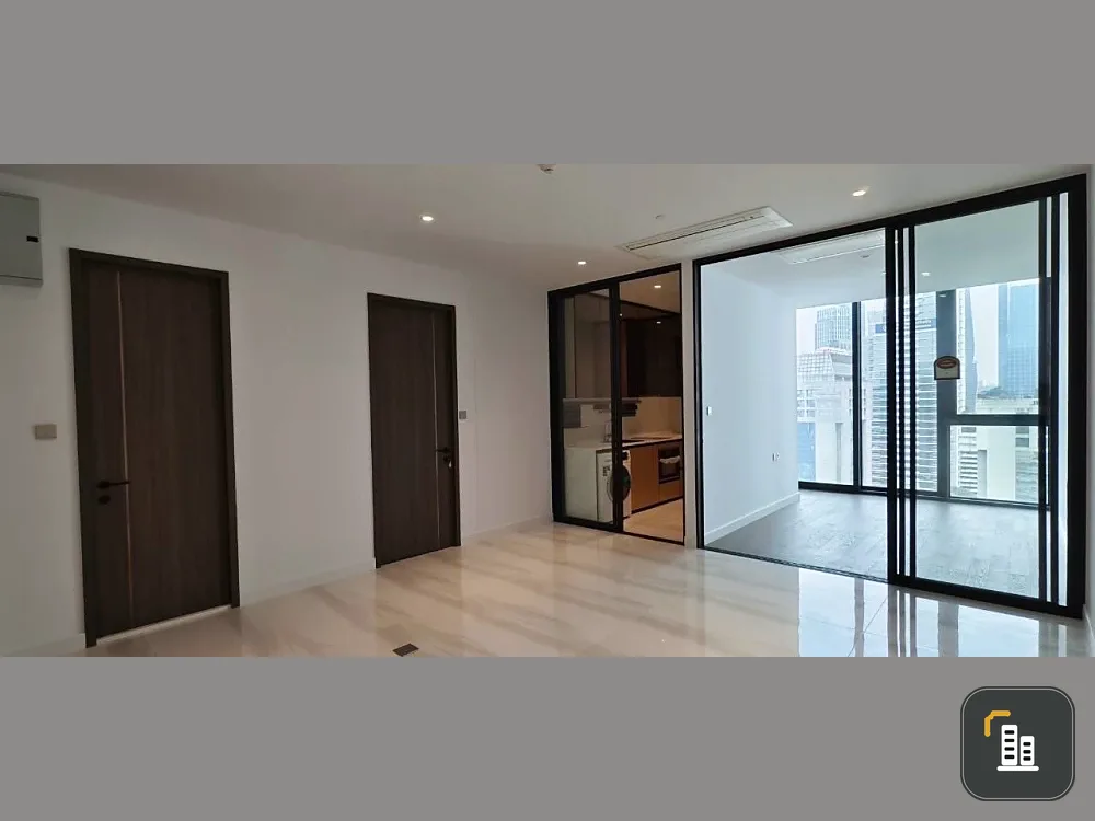 Urgent sale! Supalai ICON Sathorn, 2 bedrooms, 2 bathrooms, 19th floor. High floor with amazing view. Great price! Book now, don't miss out!