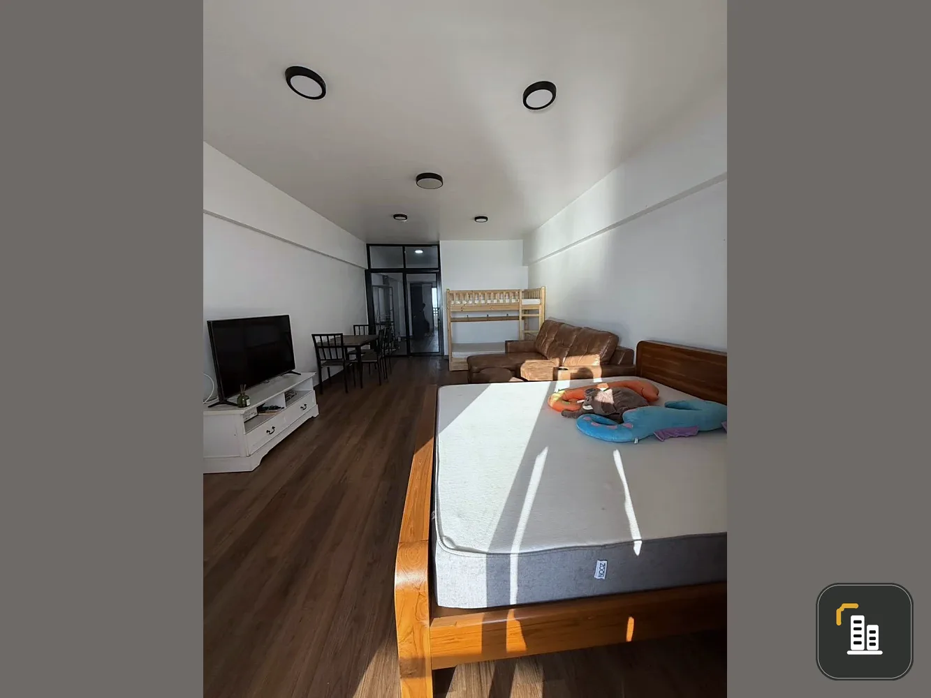 For sale or rent: Sunshine Beach Condotel, studio rooms with spacious living areas and complete amenities. Book now!