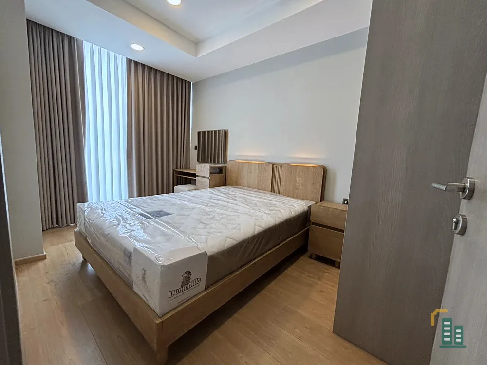 🎨🏙️ For Rent: Chewathai Residence Thonglor | Brand new, spacious, comfortable room in the heart of Thonglor! 🏙️🎨