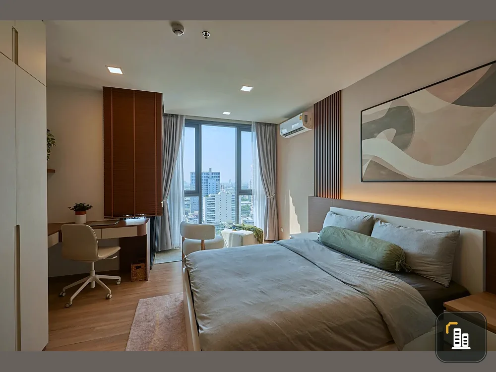 XT Phayathai for rent. Minimalist and warm style, ready to move in with a modern feel. Don't miss out!