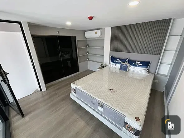 For rent: Knight Bridge Space Rama 4. A lovely, spacious unit fully furnished with appliances. Book now! Don't miss out! +++