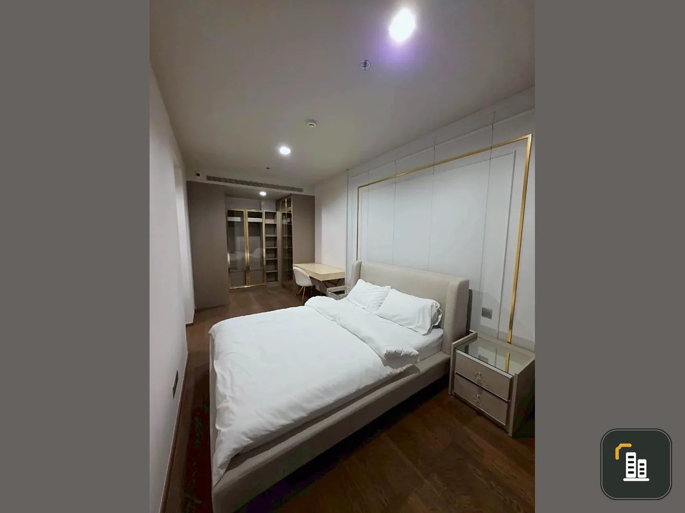 For rent: Ideo Q Sukhumvit 36. Spacious room with ample living space. Fully furnished with appliances. Don't miss out!