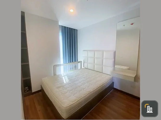 For rent: Chewathai Interchange, 2 bedrooms, spacious living area, fully furnished. Book now!