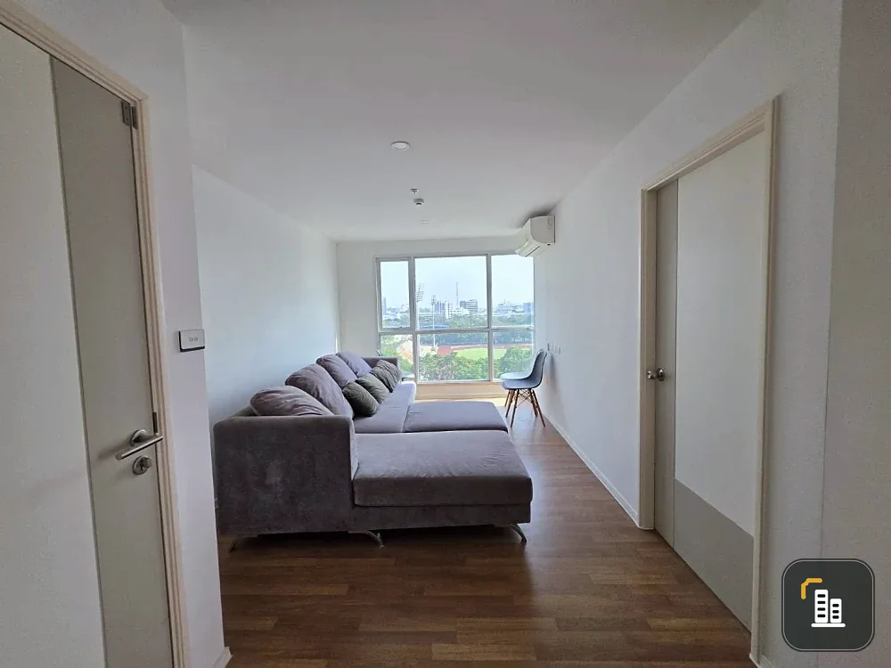 Selling The Selected Kaset-Ngamwongwan. Spacious room, unfurnished (no furniture included). Perfect for those who enjoy decorating their own rooms. Do
