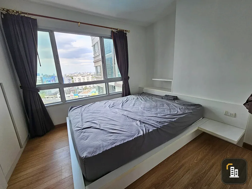 Selling The Trust Residence Pinklao, 1 bedroom, 1 bathroom. Great location, complete facilities, fully furnished. Book now!