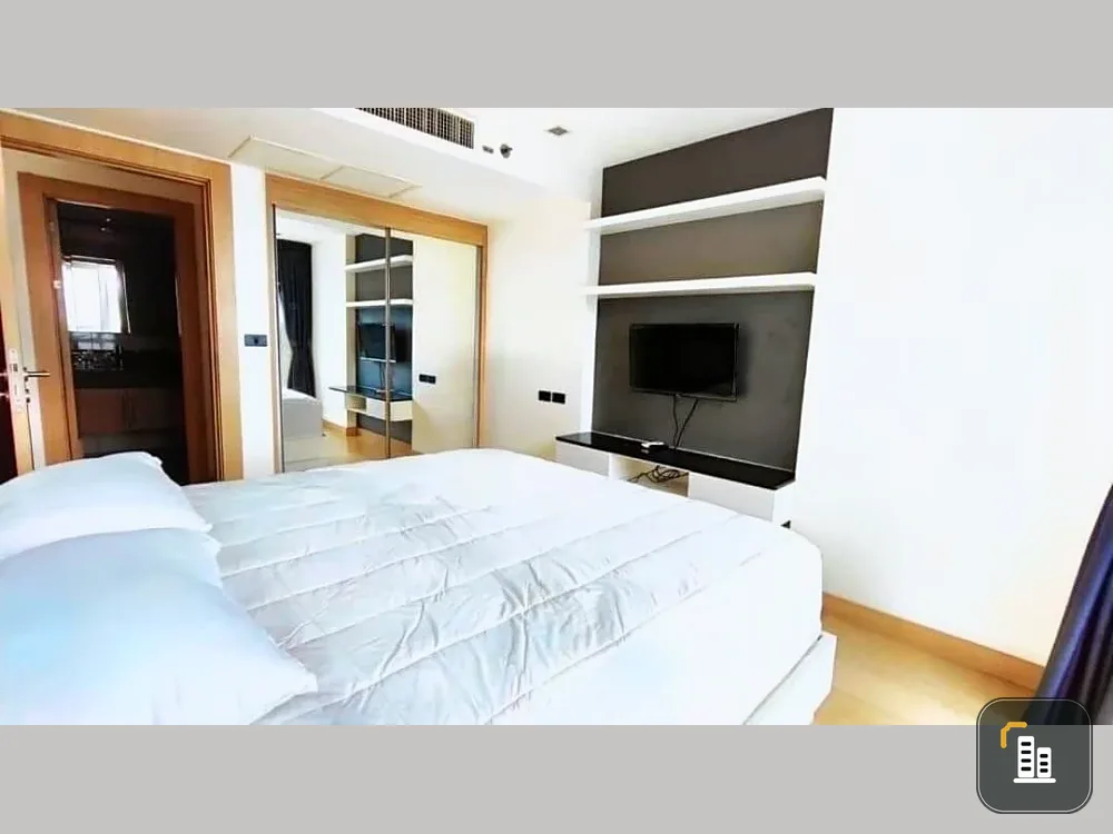 For sale/rent: The Cliff condo, fully furnished with appliances, high floor, great location. Book now before it's too late!!!