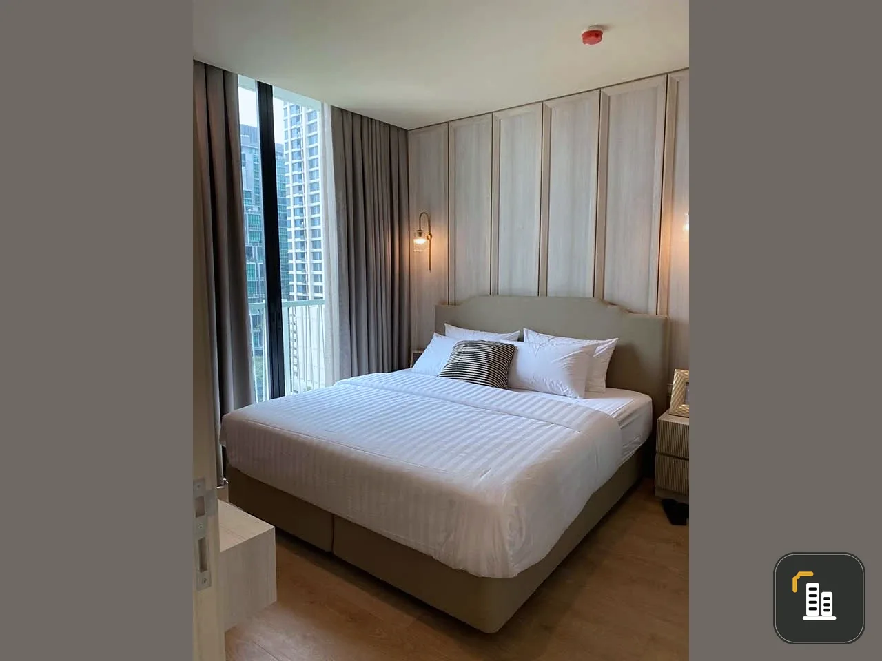 For sale or rent: Noble Recole Sukhumvit 19. Beautifully decorated unit with complete furniture and appliances. Book today! Don't miss out!