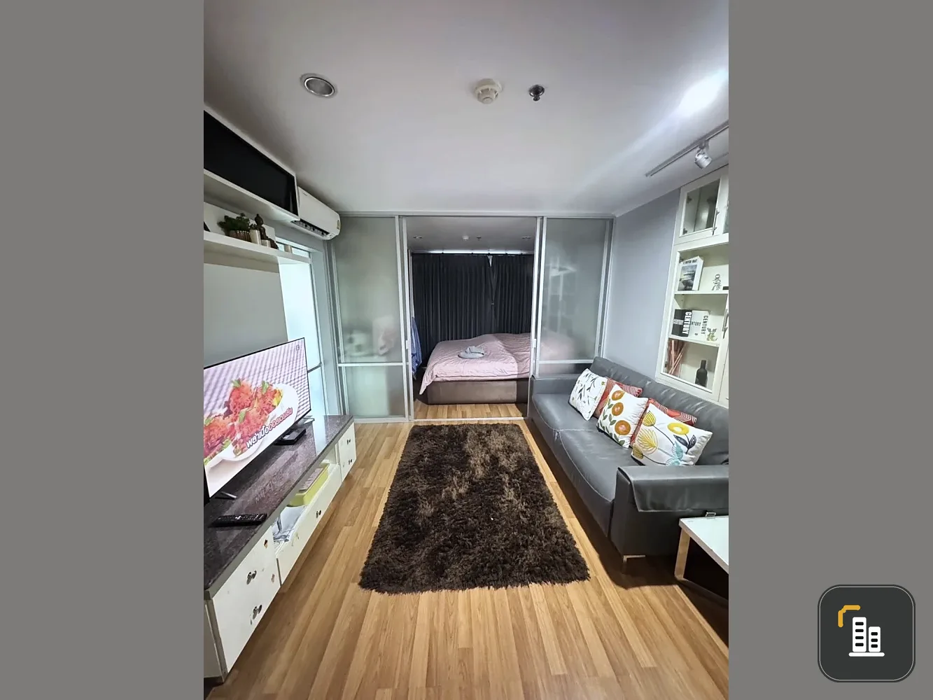 For rent: Lumpini Ville Ramintra - Laksi. Nice room on the 4th floor with a pool view; unblocked. What are you waiting for?