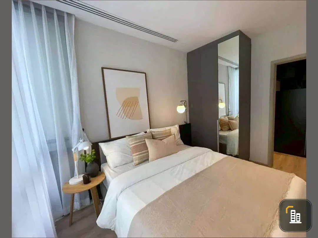 Selling Noble Nue District R9, 1 bedroom, 1 bathroom, 39th floor. High floor with great view. Good price. Own it today!