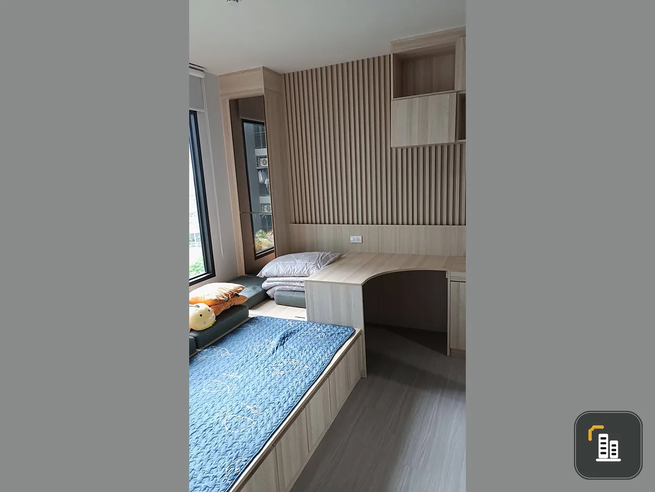 Urgent rental! Life Sathorn-Sierra unit, ready to move in, fully furnished, great price. Book now before you miss this opportunity!