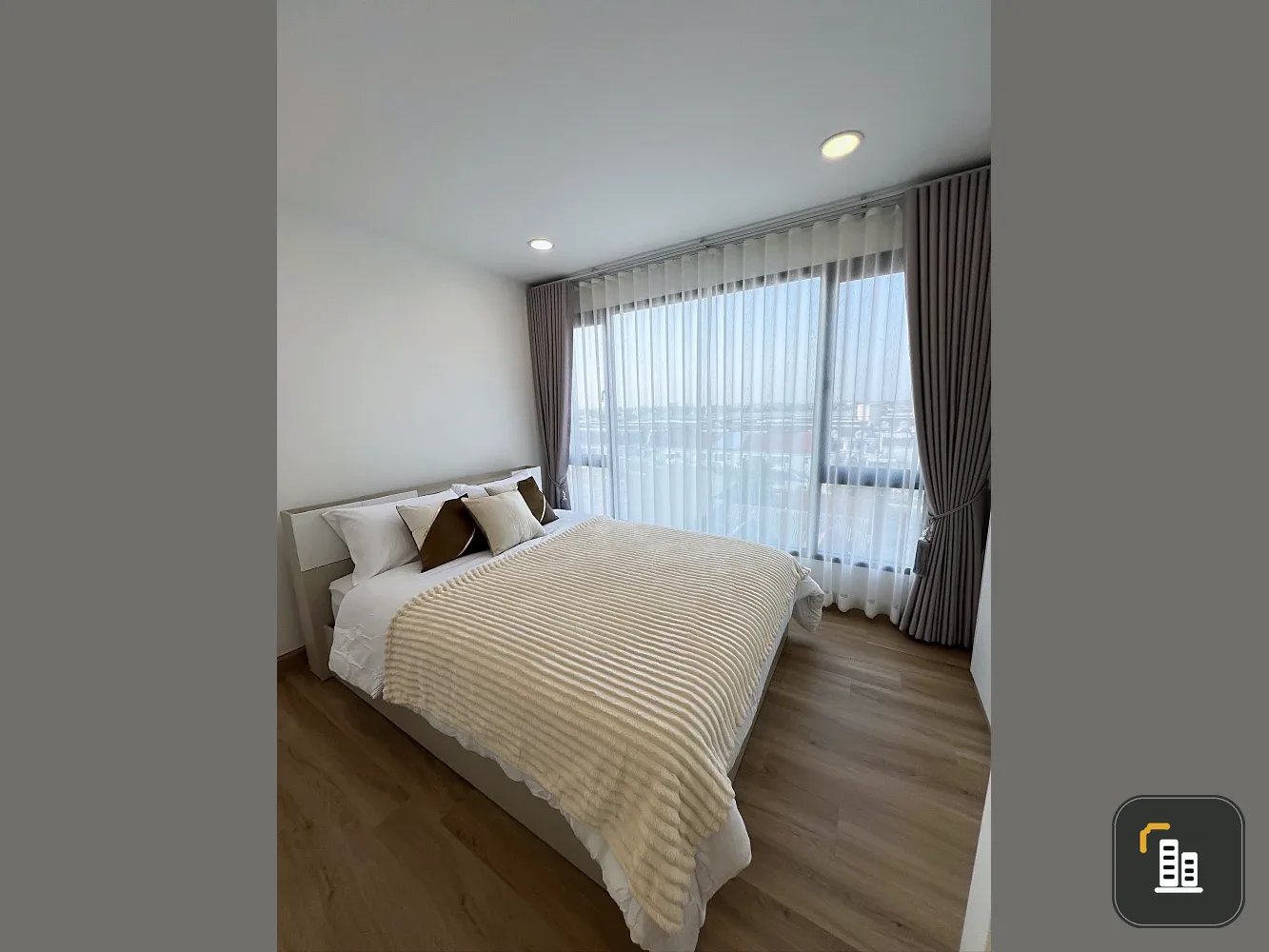 Selling beautiful Premio Prime condos in a great location, fully furnished and ready to move in. Book now!