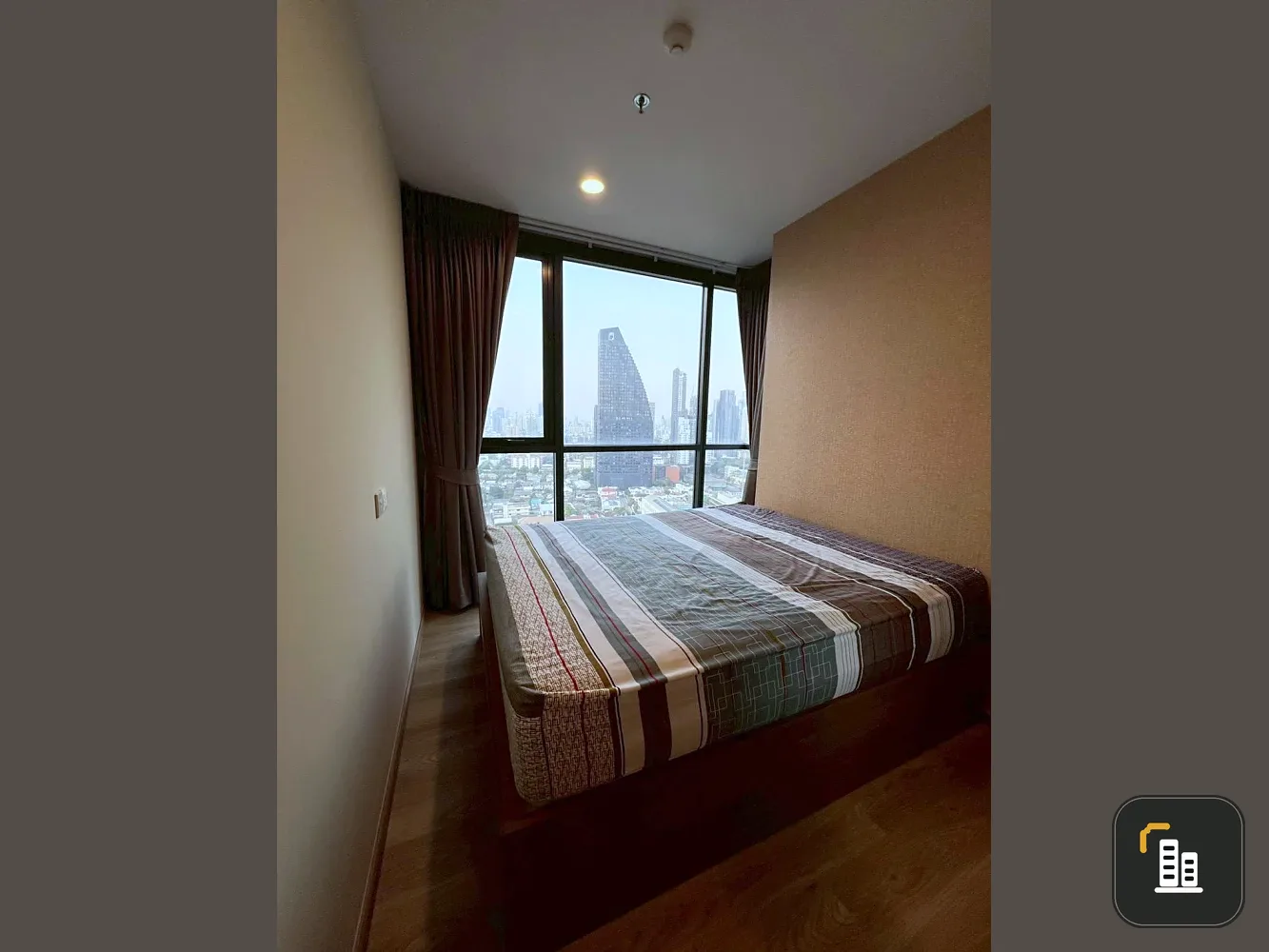 Selling OKA Haus 1 Bed Plus corner unit, north facing, excellent ventilation, no heat buildup, and beautiful unobstructed views in a prime location.