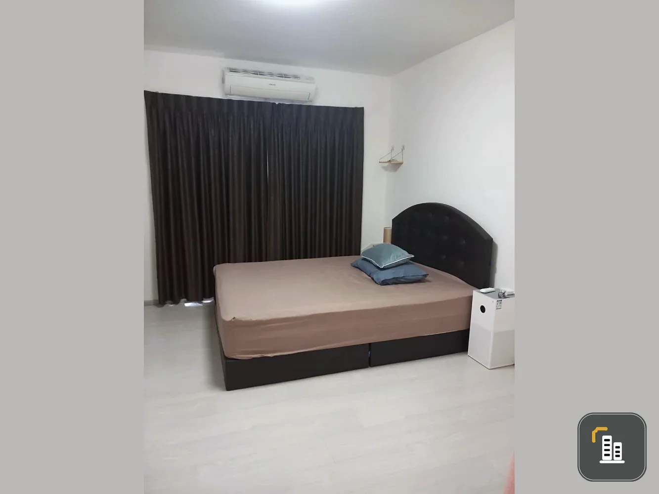 Selling Aspire Ladprao 113, Building 2, 2nd floor. Includes all furniture. Time to organize!