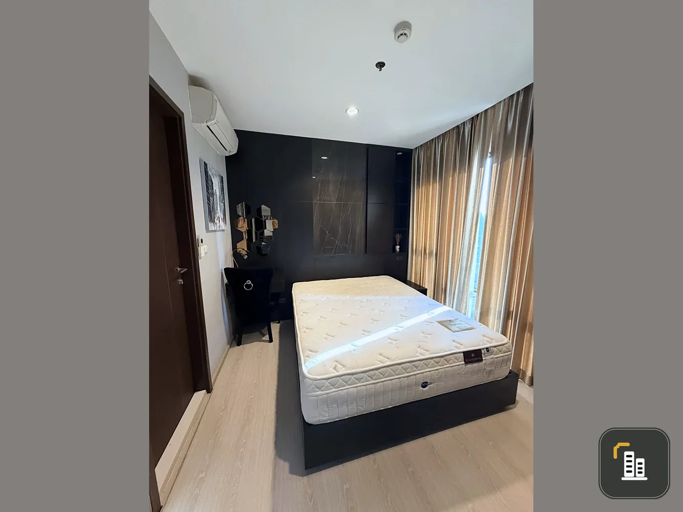 Condo for rent at Rhythm Asoke, fully furnished and ready to move in. Complete amenities. Book today! Don't wait!