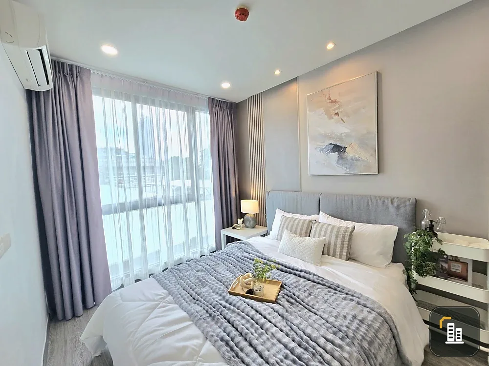 Zelle Rattanathibet 2 for sale. Emphasis on spaciousness, comfort, and high levels of privacy. Book now!
