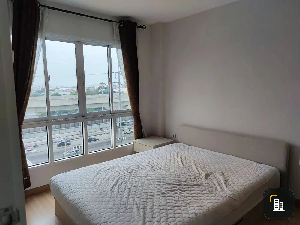 For sale or rent: VIO Khaerai. Spacious and comfortable rooms, not cramped. Top floor of a low-rise condo with great views and no noise from above. Bo