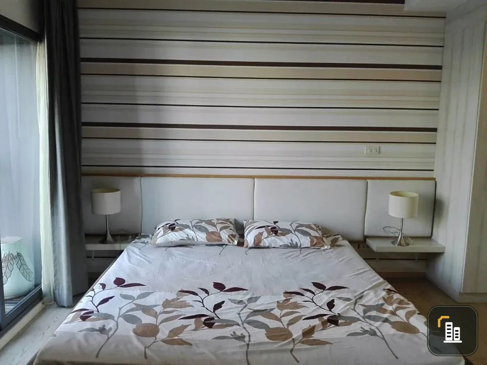 For rent: Noble Remix Sukhumvit 36, 15th floor, fully furnished unit, very livable. Book now!
