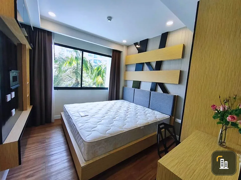 Selling a fully furnished, ready-to-move-in unit at Dusit Grand Park, 3rd floor. Book now! Don't miss out!