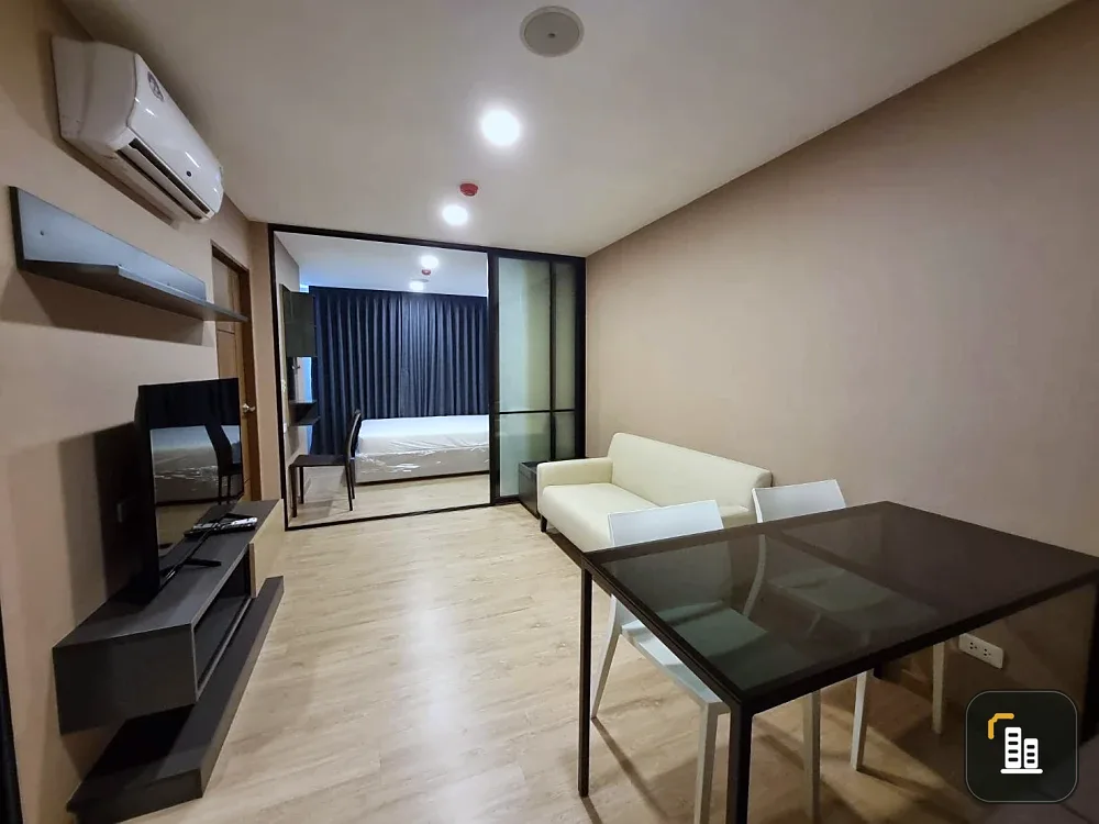 For rent: The Cube Urban Sathorn-Chan, 5th floor, pool view, fully furnished. Book now!