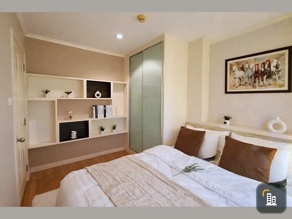 Selling Lumpini Ville Ratburana-Riverview, beautifully decorated unit with a coordinated color scheme and high-quality built-in furniture. Book now!