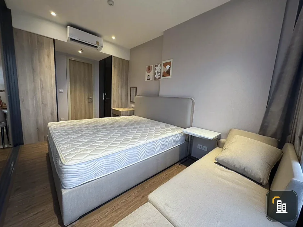 Once Pattaya, a luxury condo in the heart of North Pattaya, is for sale. Enjoy stunning sea views at the best price. Luxurious and sophisticated, it c