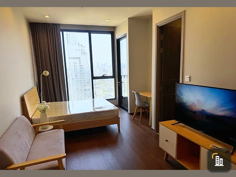 For rent: Ideo Q Victory, 35th floor, unobstructed city view, fully furnished, very livable. Book now!