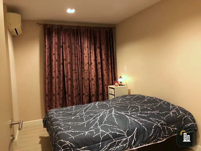 Condo for sale Metro Luxe Kaset, balcony facing south road. Good wind, good ventilation, does not block the view. If interested, hurry up.