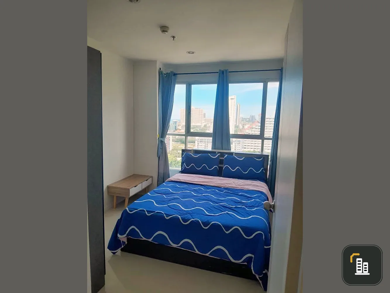 For rent: Lumpini Parkbeach Jomtien, sea and pool view, 12th floor, fully furnished, complete with appliances, great common areas.