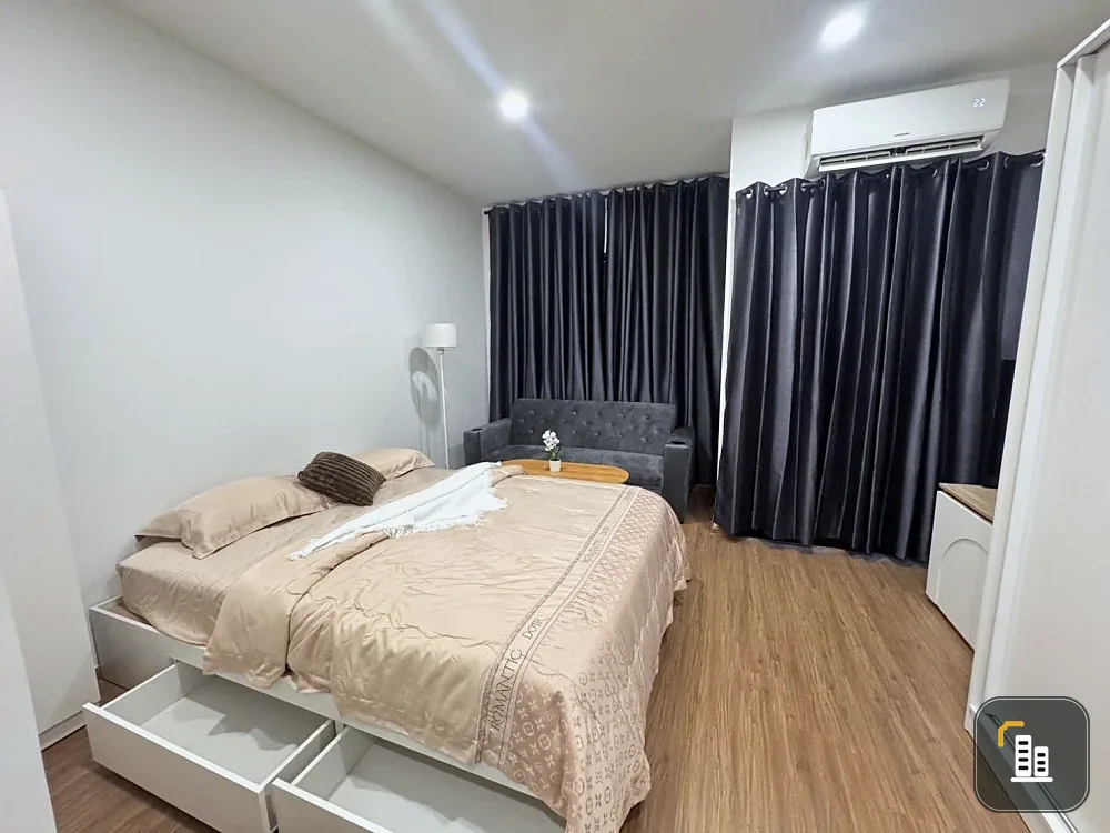 Ready-to-move-in condo for rent at The LIVIN Phetkasem. Fully furnished with complete amenities. Great price! Book now before it's too late!