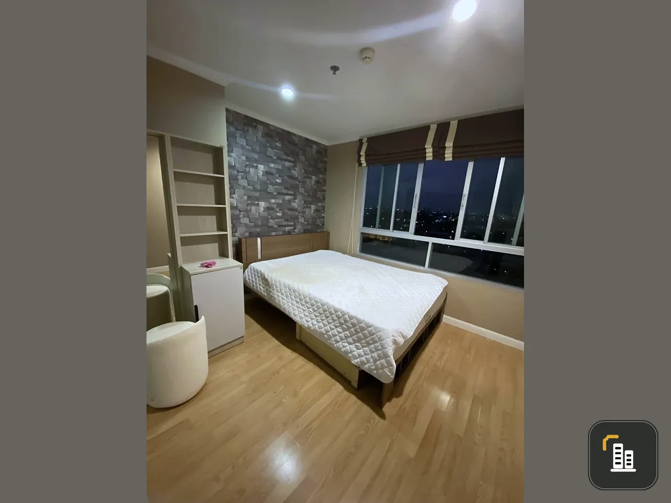 Selling 4 fully furnished, spacious and comfortable high-floor units at Lumpini Ville Latphrao-Chokchai. Book now!