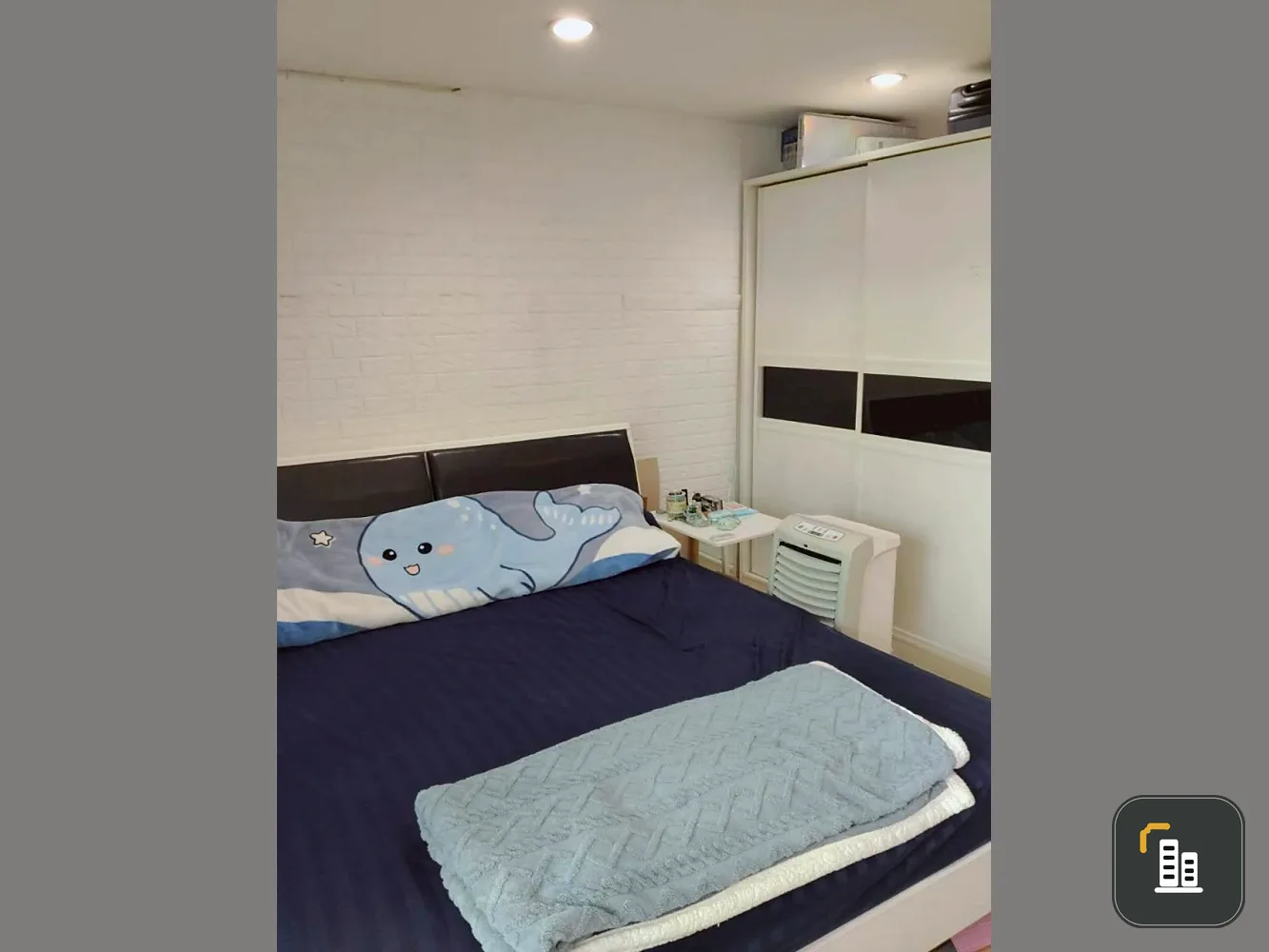 Selling Regent Home 1 Phaholyothin 67, 8th floor unit, fully furnished. Don't miss out!