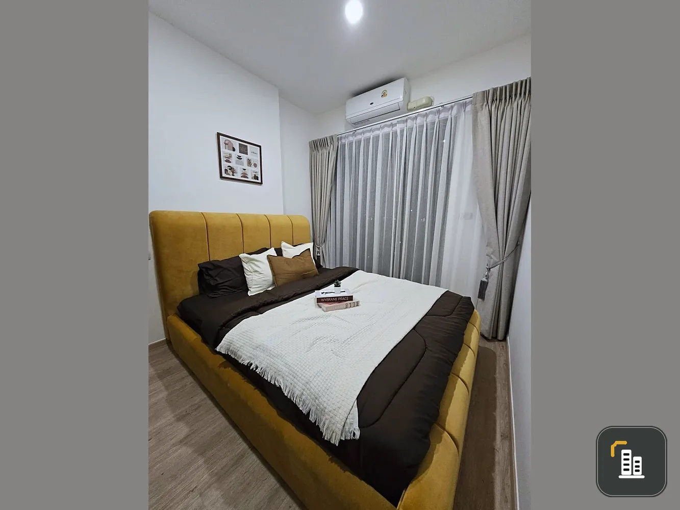 For rent: The Rich Rama 9-Srinakarin, a beautifully designed apartment fully furnished with appliances for comfortable living.