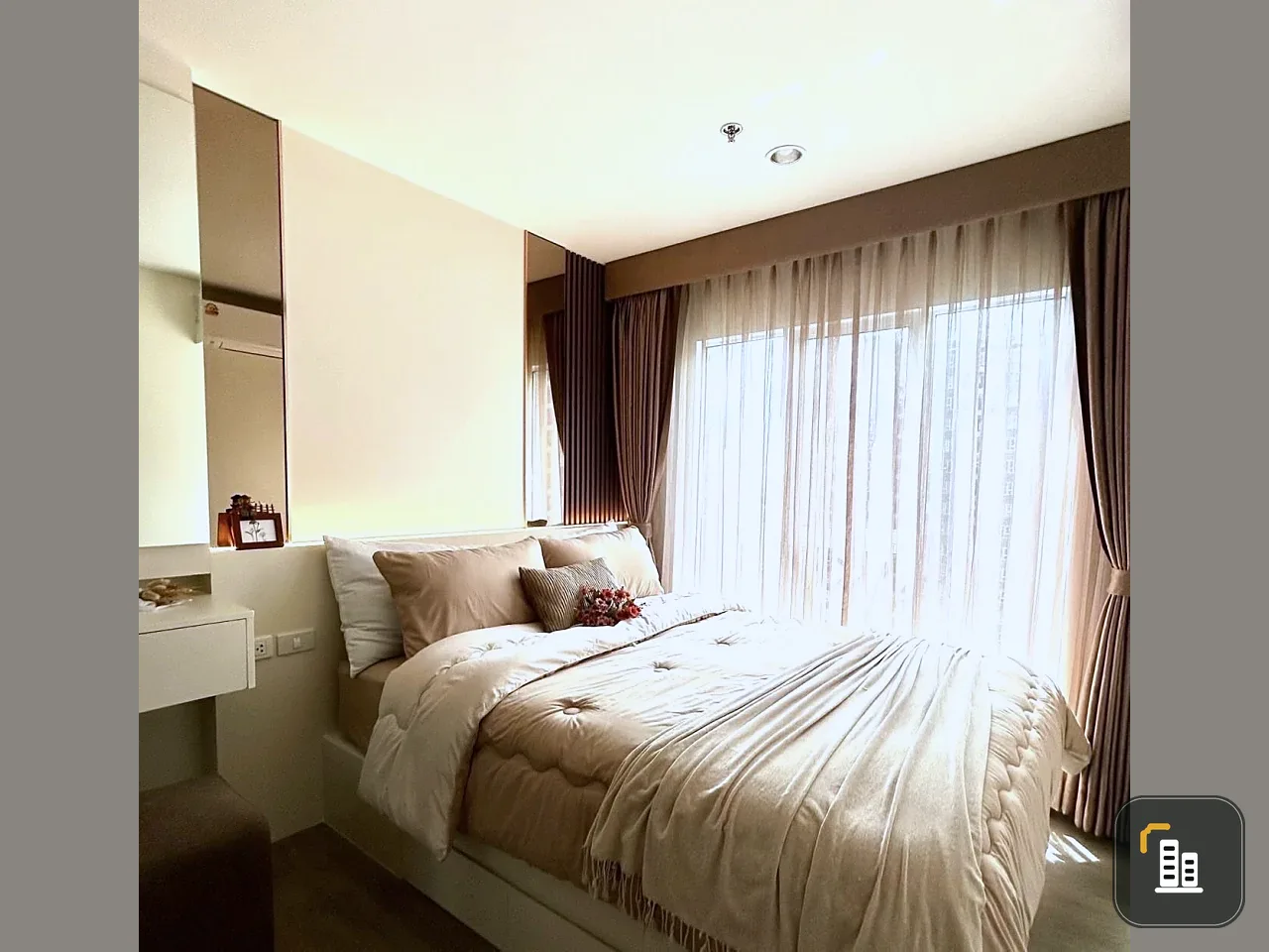 For rent: Regent Home Bangna, beautifully decorated unit with a coordinated color scheme, fully furnished with all amenities. Book now!